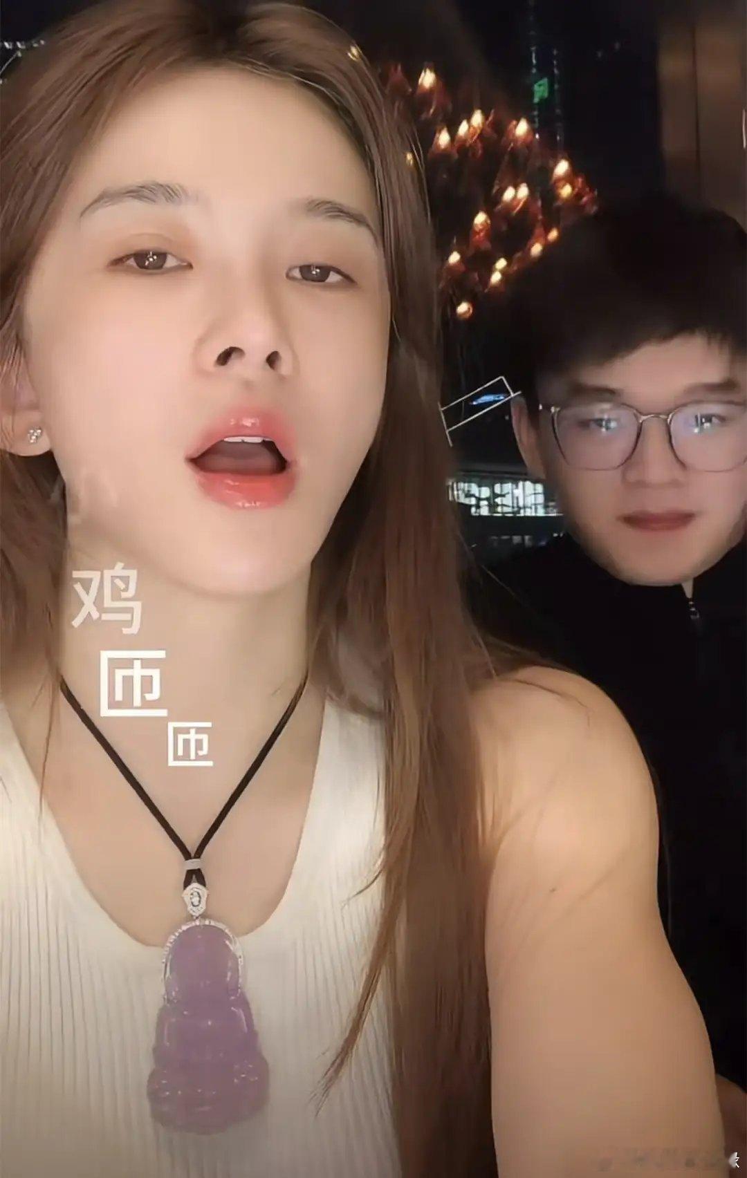 赵樱子官宣小12岁男友35岁赵樱子直播突发猛料，直接官宣谈了个小12岁以上的男朋