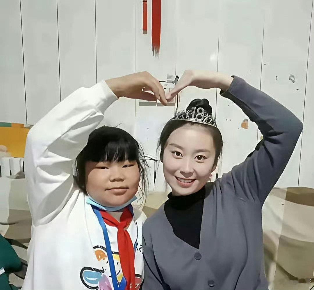 爸爸这基因也太霸道了吧！娃居然半点没随妈妈​​​