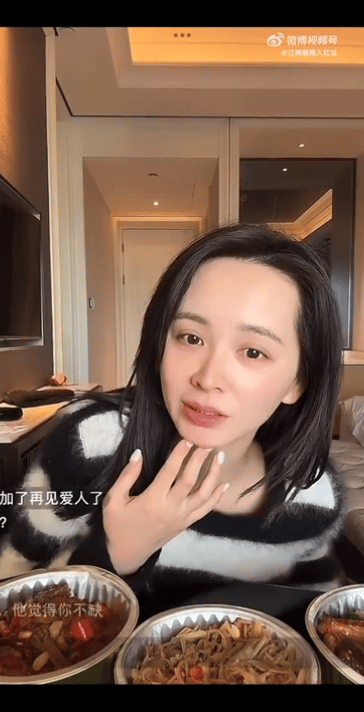 我最看不懂的人就是邓莎了她离婚竟然不分夫妻共同财产还觉得自己很有骨气！当初嫁