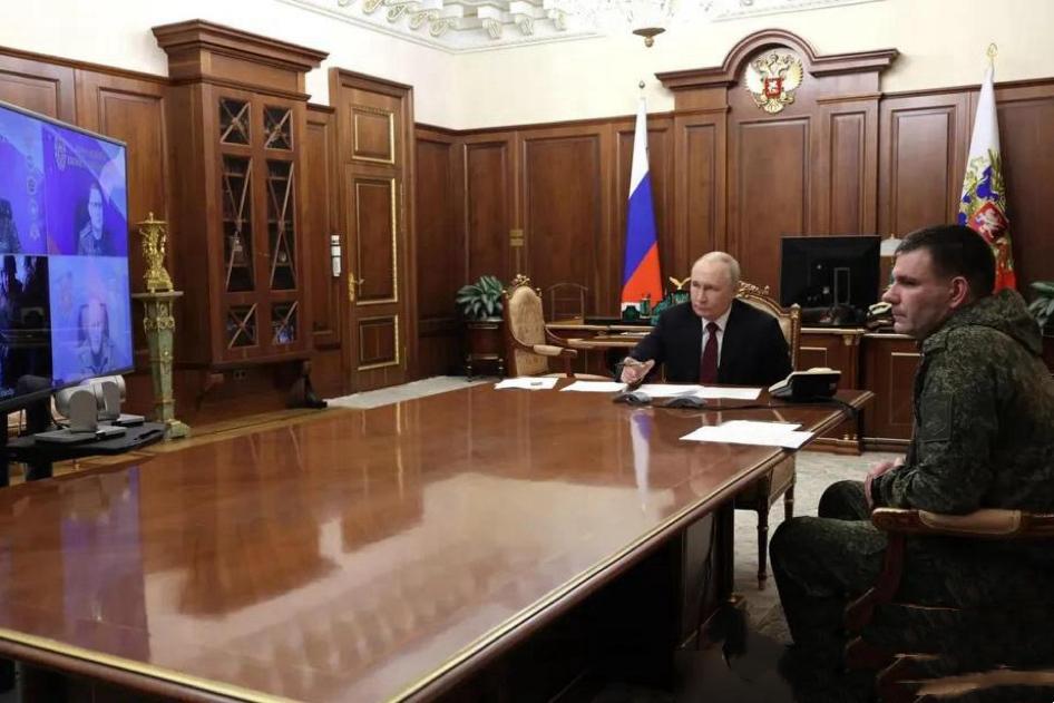 俄罗斯总统普京收到了来自总参谋长格拉西莫夫的正式确认：经过激烈的争夺战后，乌军重