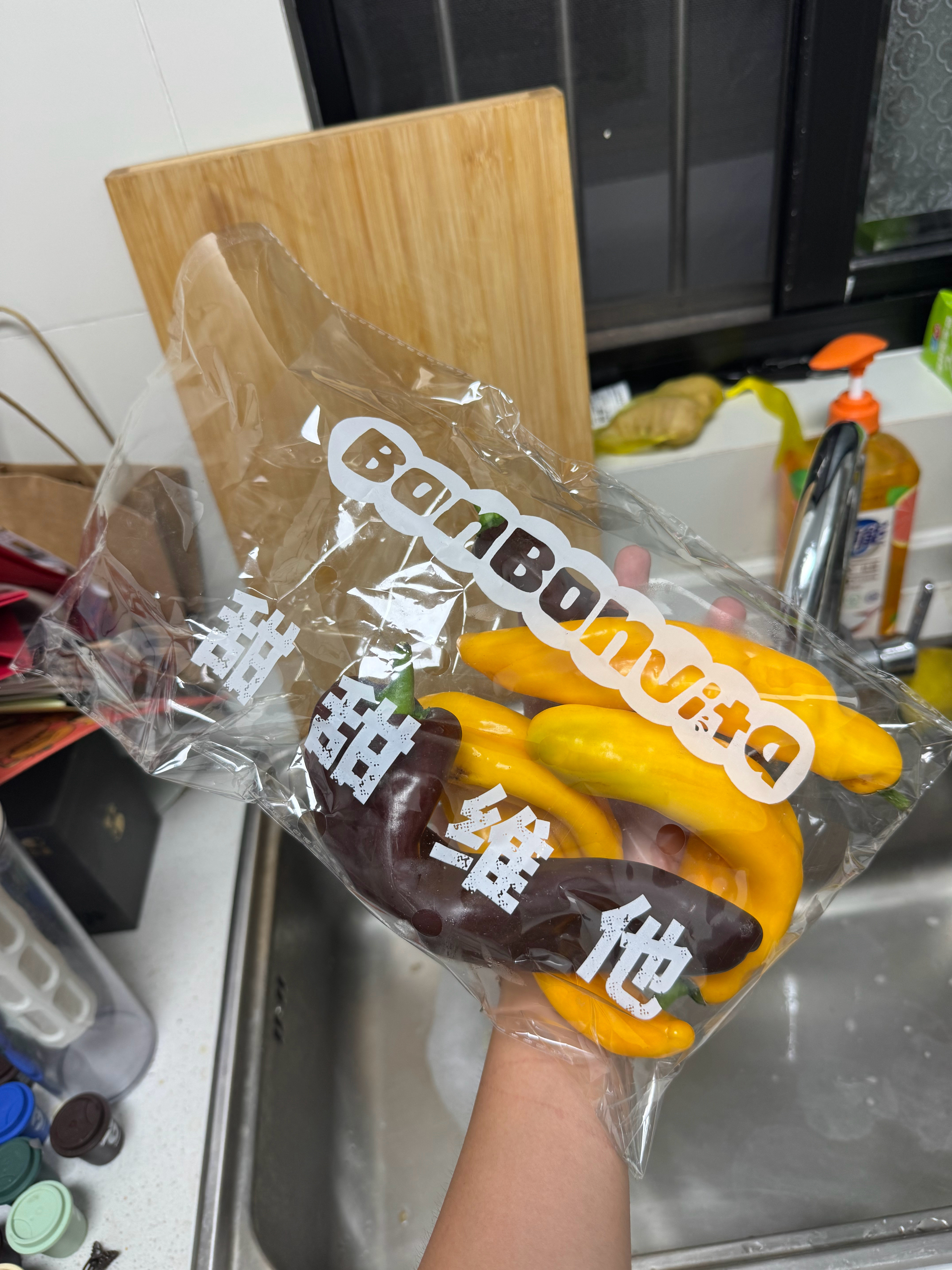 水果辣椒也太好吃了，脆脆的，鲜甜是植物本身的那种甜，而且很饱腹，理解白人饭那这个
