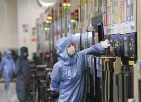 中方更换安世半导体供应商的决定，根本不是一时冲动，而是荷兰方面步步紧逼后的必然选