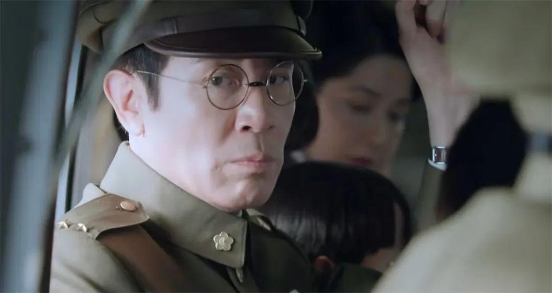 于和伟饰演的吴石将军在临刑前这样对蒋经国说：“我为什么要选择这么做？因为蒋先生的