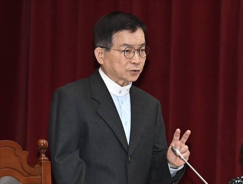 郑丽文称挺8000亿军购蓝委是少数，赖士葆打脸：一面倒支持国民党内对军购案金额