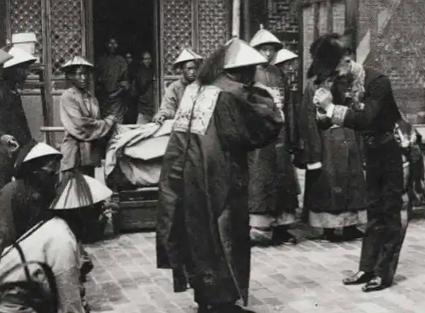 很多人不理解，现在网上把清朝说得一无是处，但是为什么能统治268年？我说实话，清