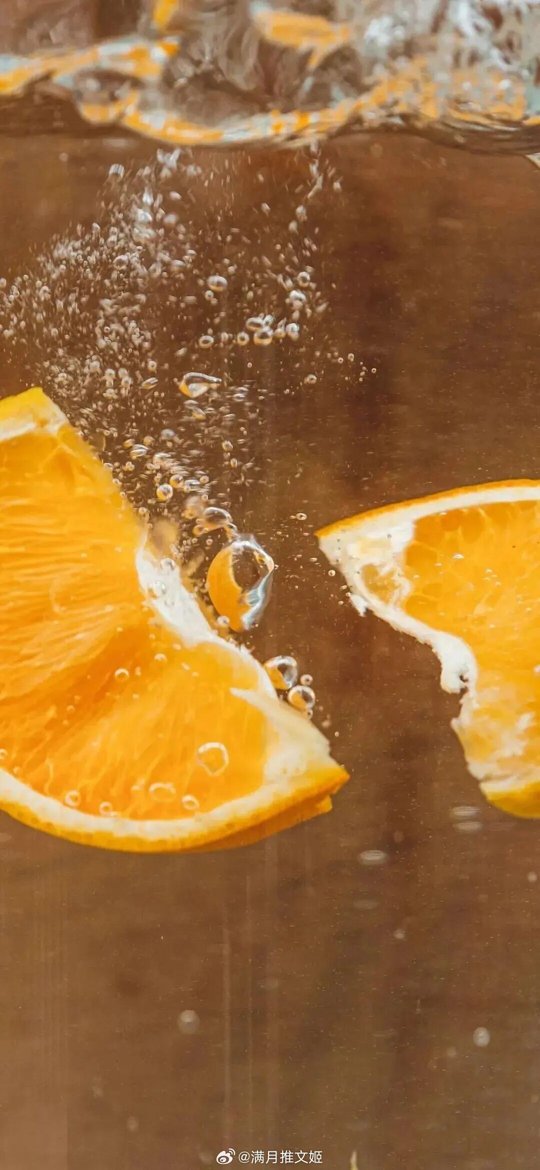 真正的你，站在明媚的阳光下从新的立足点出发，吸引宇宙万物——《我总在好运的能量