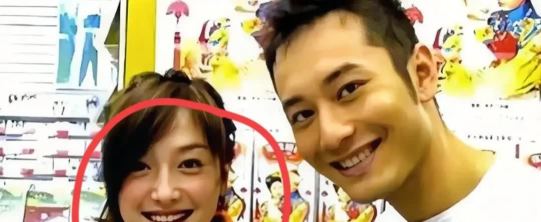 终于明白了为什么当初秦岚不嫁给黄晓明了不是因为黄晓明妈妈，而是因为黄晓明