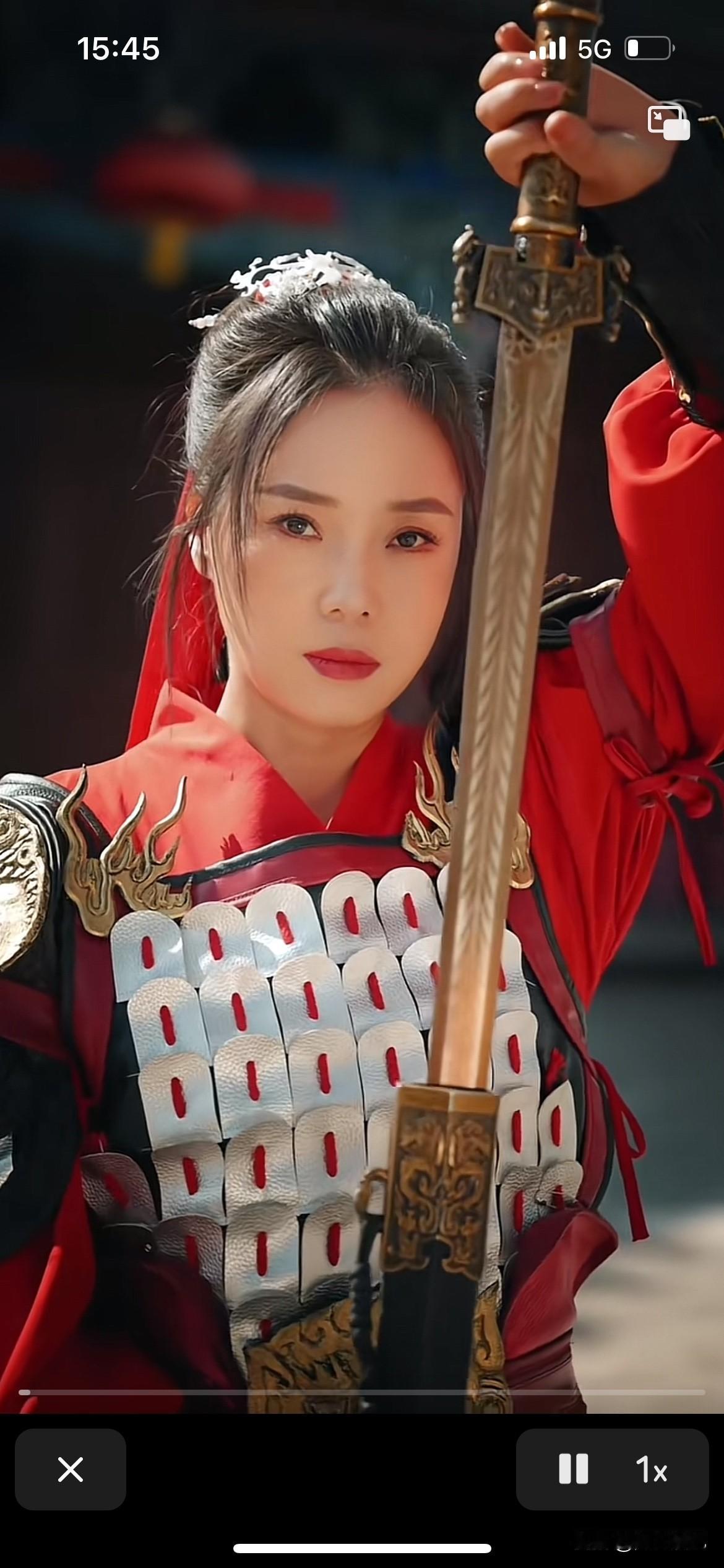 云朵老师是时候亮剑了，斩破歪魅，诛邪匡正，是正能量的责任，更是为善良立杆。就