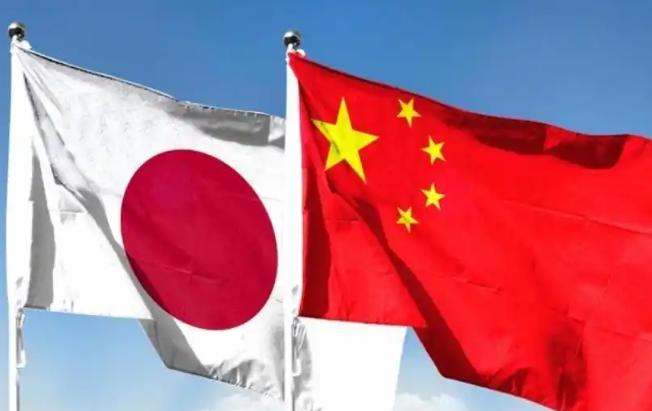 中日一旦开战，所有人都在问能打多久。但真正该问的问题是：谁先亡国。因为这场仗从第