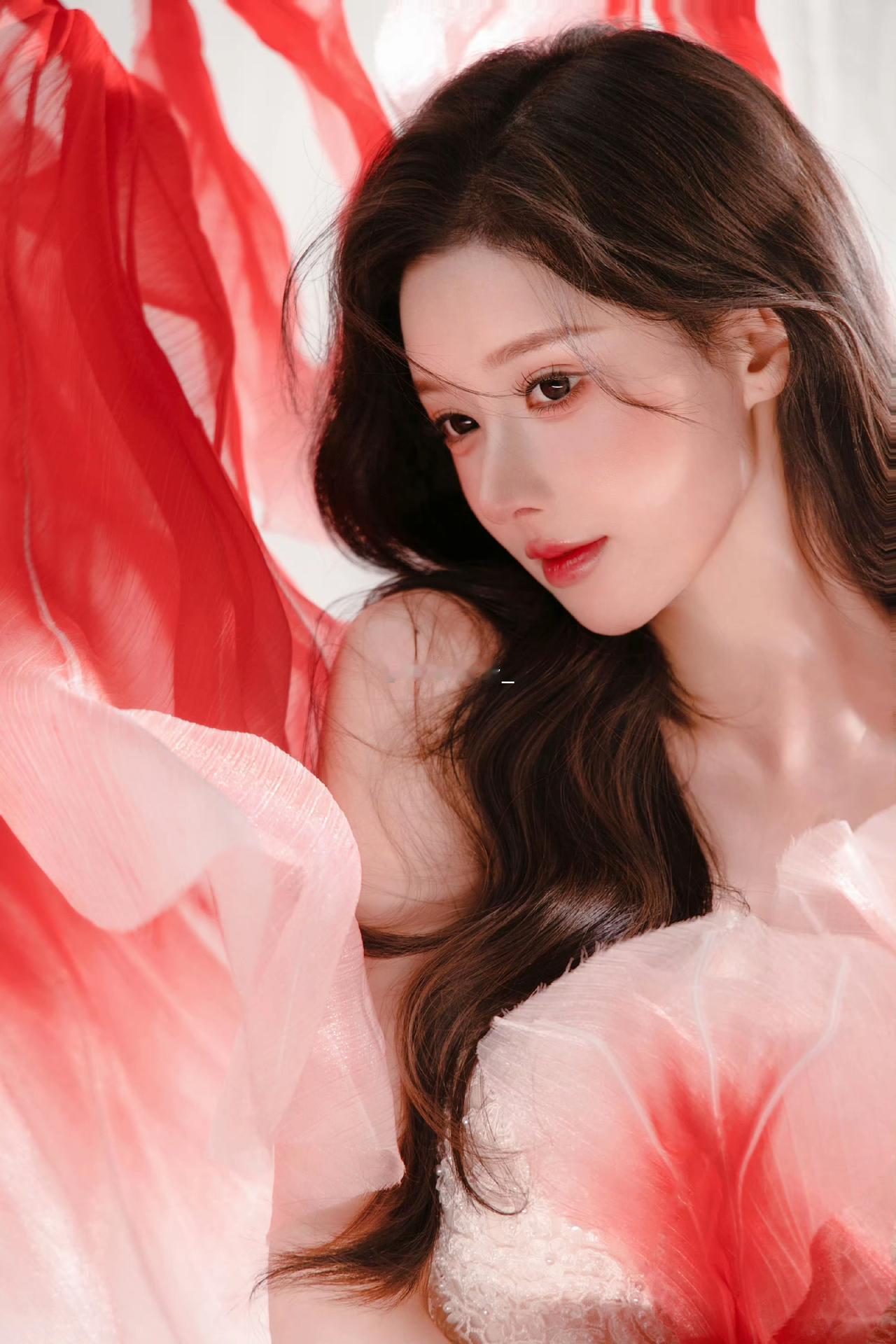 晒图笔记大赛美女穿搭写真