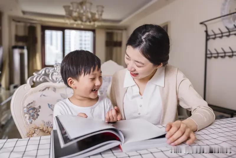 教育反思录（1077）家庭教育，如何教孩子赚钱？一、为什么要教孩子金钱与劳动