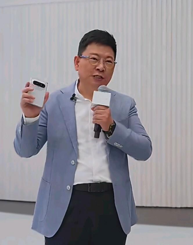 也就余承东能做到了，华为PuraXMax首销7日销量，竟然是前代PuraX