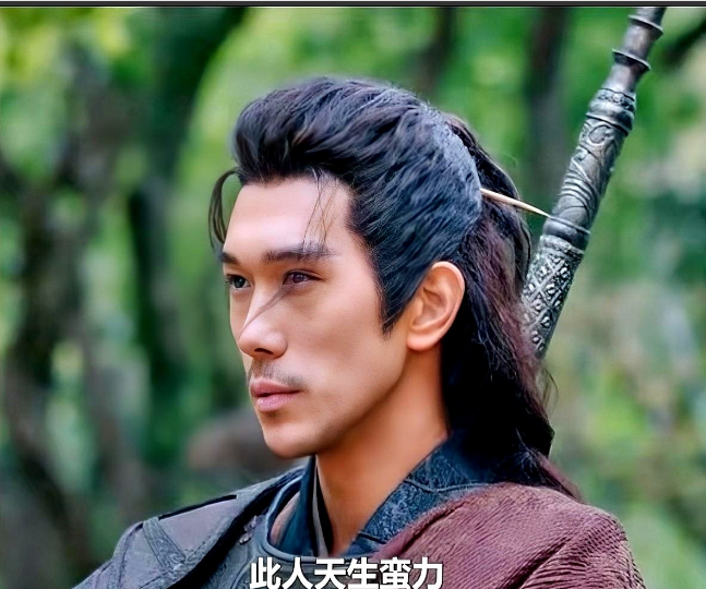 我敢说！比彘就是《折腰》最蠢的人，但凡他聪明一点，脑子转一点儿，也不