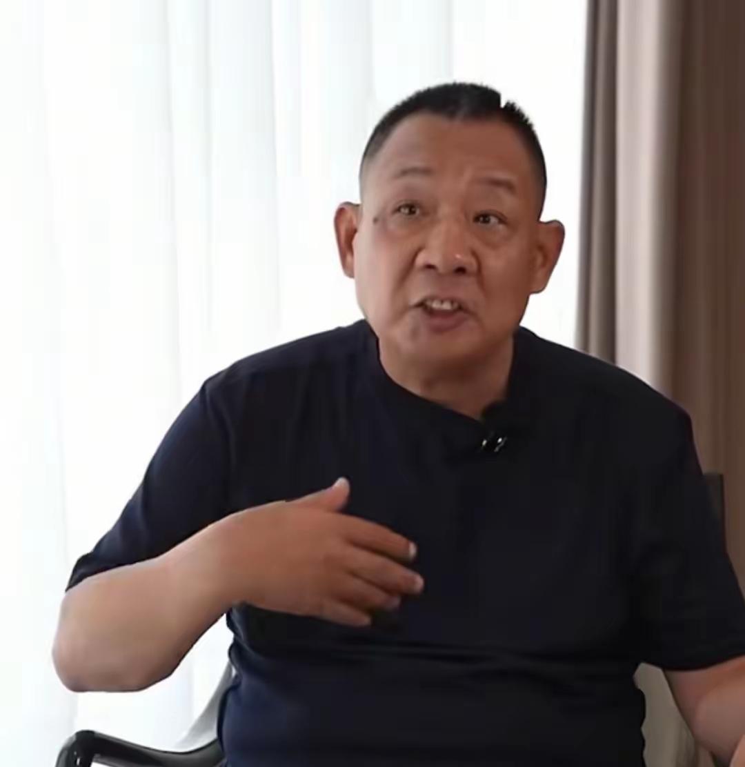 于东来说：我没有钱了，房子也卖了，花的还是以前的存款。也是第一次听说有这样的