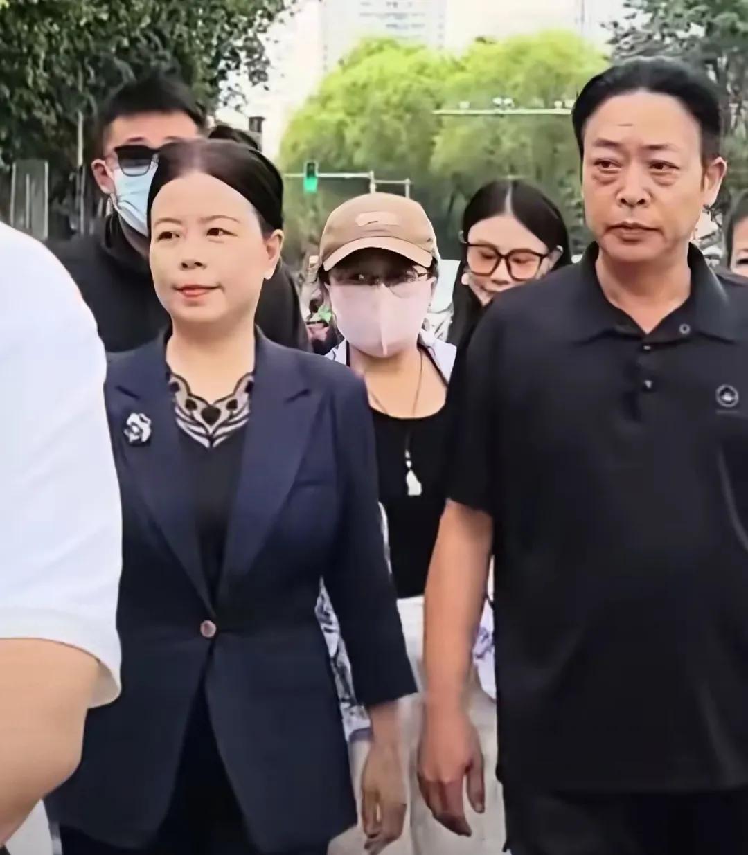 好消息，许敏今天发视频，表明了个人的立场！短短的时间里，几千条评论，其中云昊，姚