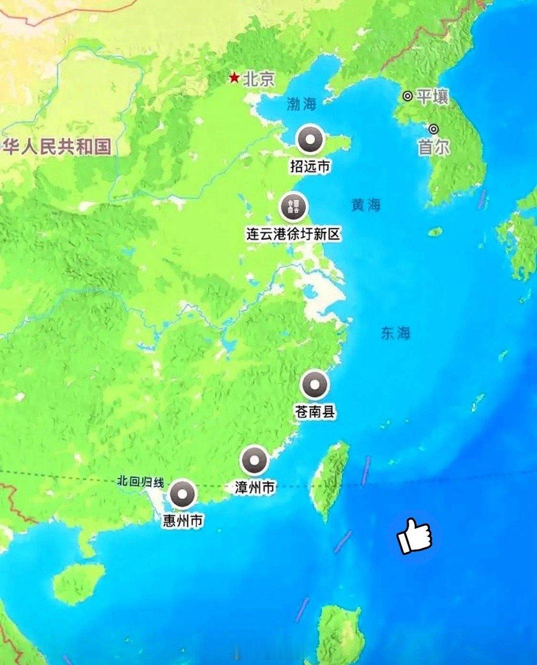 昨晚央视就那么几句话，我却听出了一身鸡皮疙瘩。从北到南，一排巨型“充电宝”正在疯