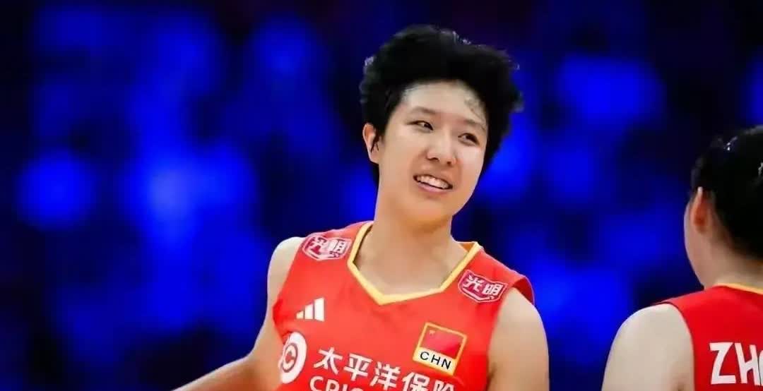 中国女排又有大变动，继王奥芊、杨淑茗离队支持U21女排世锦赛之后，董禹含也被抽调