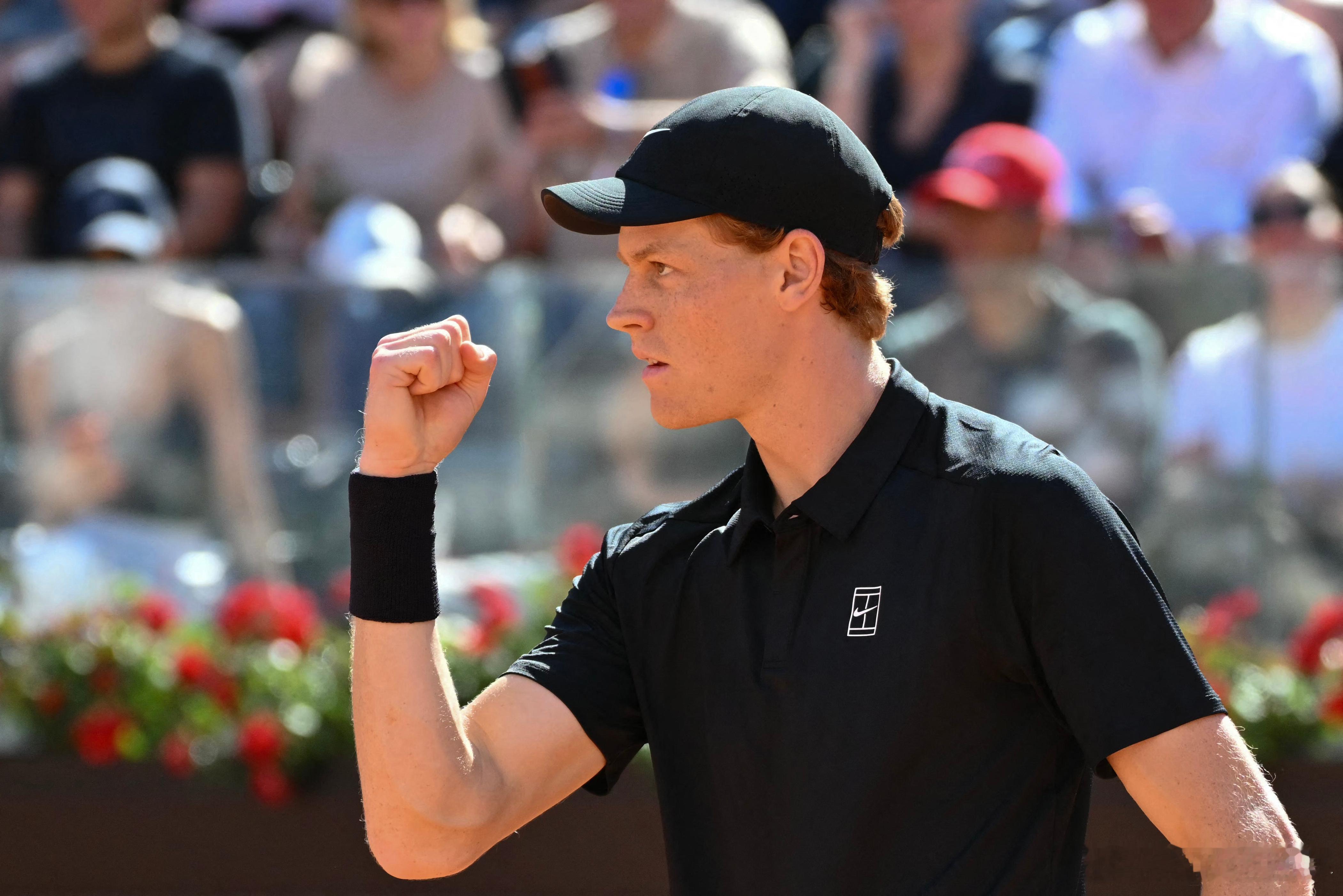 即时战况：辛纳6-2拿下首盘🔥ATP1000罗马大师赛第三轮，头号种子辛纳凭