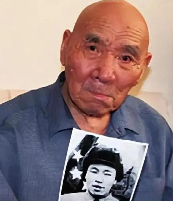 1951年7月27日,美军坦克向志愿军阵地冲来,可炮兵没接到命令,都不敢开炮。千