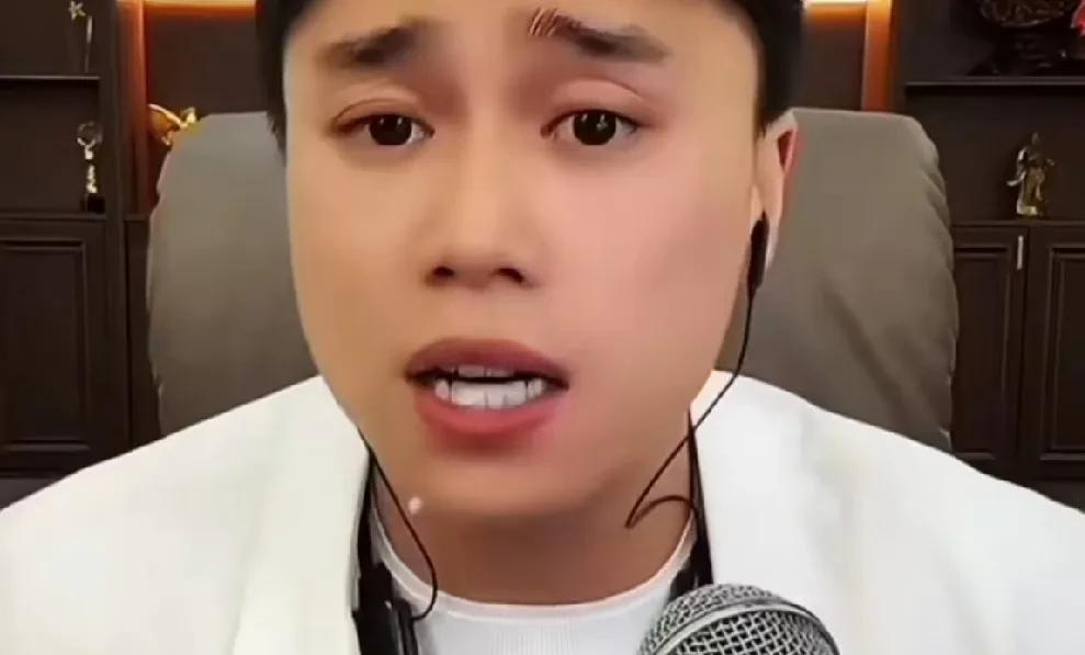 刘二狗曾“耍心机”套路大网红合同范本签约第一批艺人。