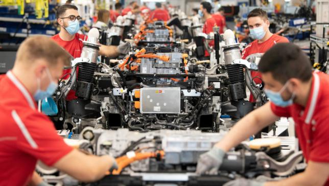 失去了美国的庇护后，德国发出灵魂拷问，中国会不会拯救德国？ 2025年2月的