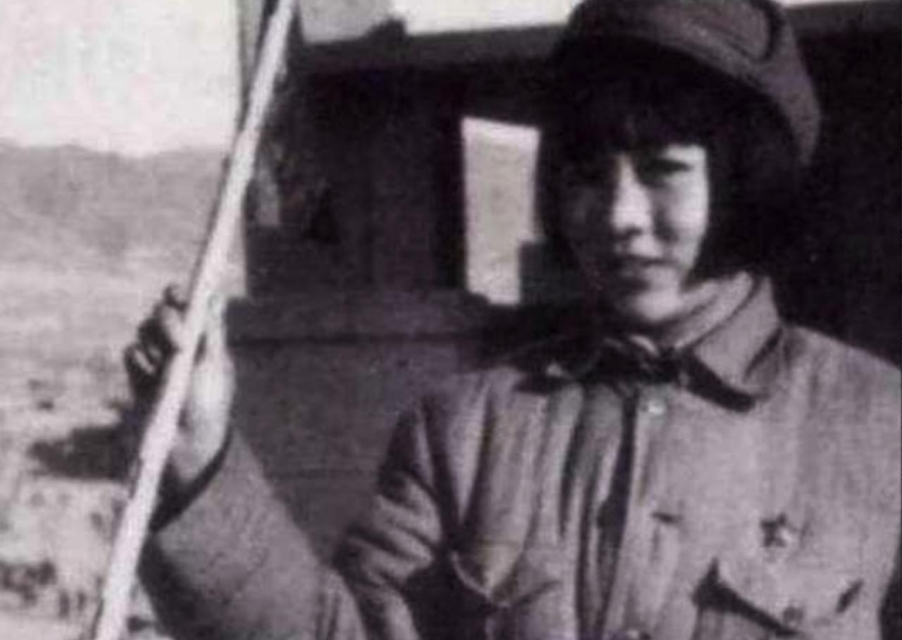 1941年，浏阳河畔。七名日军围住一女兵，狞笑逼近。她未退半步，接下来一幕，让敌
