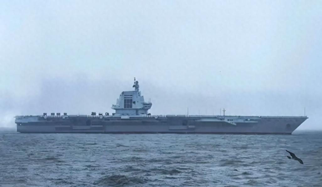 日本赌中方不会动手，军舰闯台海，中方反制毫不手软：划5处禁区，百舰待命。4