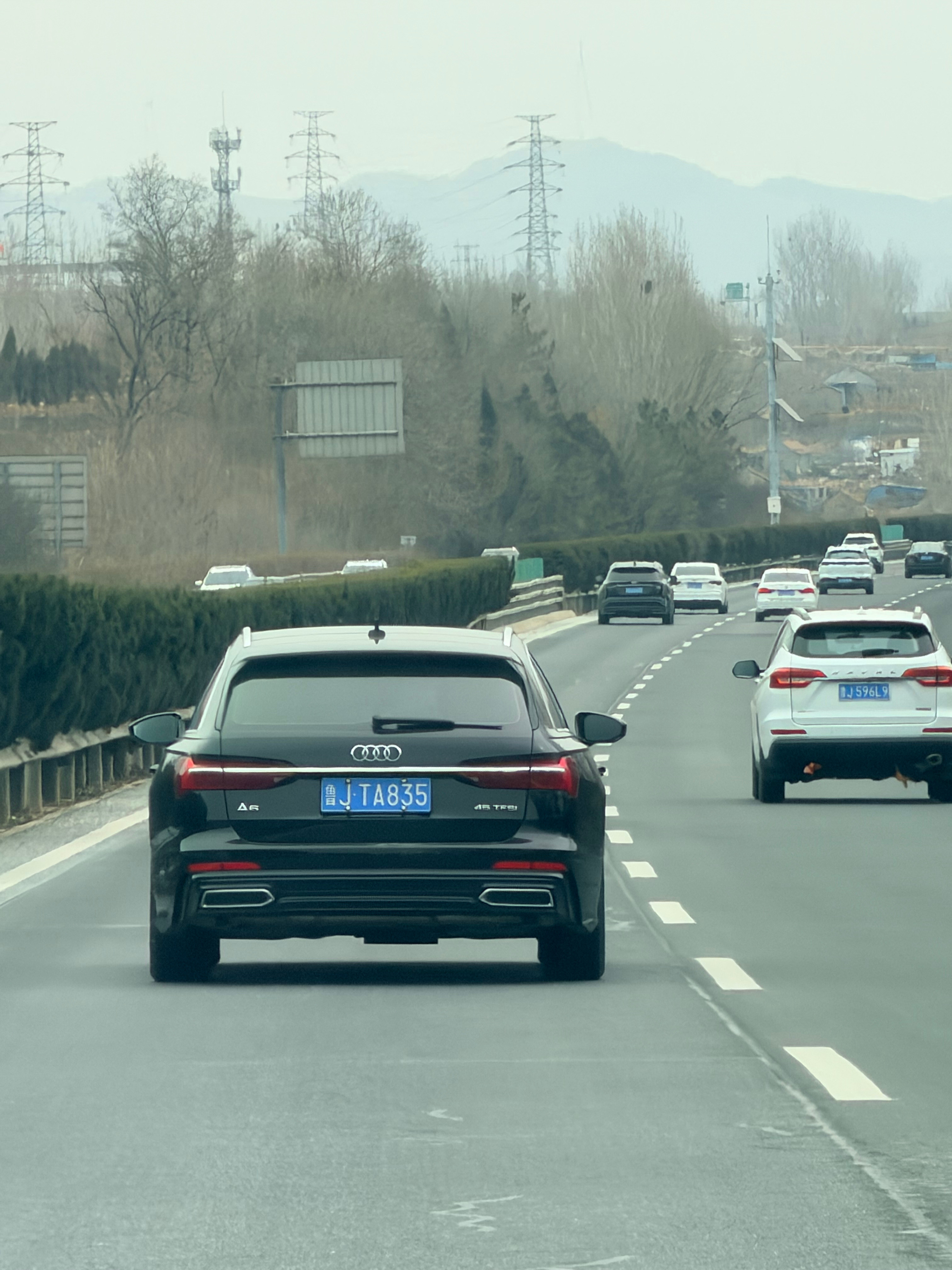 历经一天，路上吃吃喝喝，终于到了！！！青岛