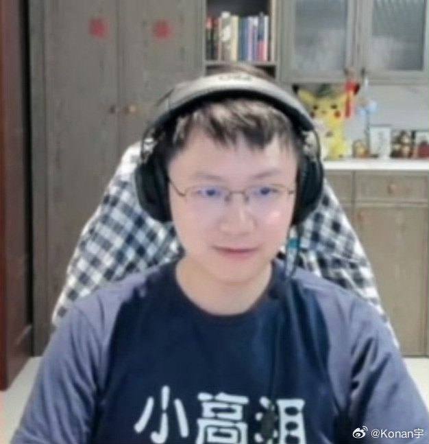 pyw：以前土豆还在小象的时候，那时候打的还可以，Dy把他作为潜在的竞争对手，他