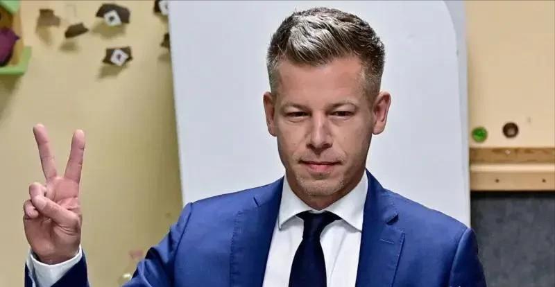 匈牙利变天了！当了16年总理的欧尔班刚下台，新当家彼得·马扎尔一开口就炸了锅。他