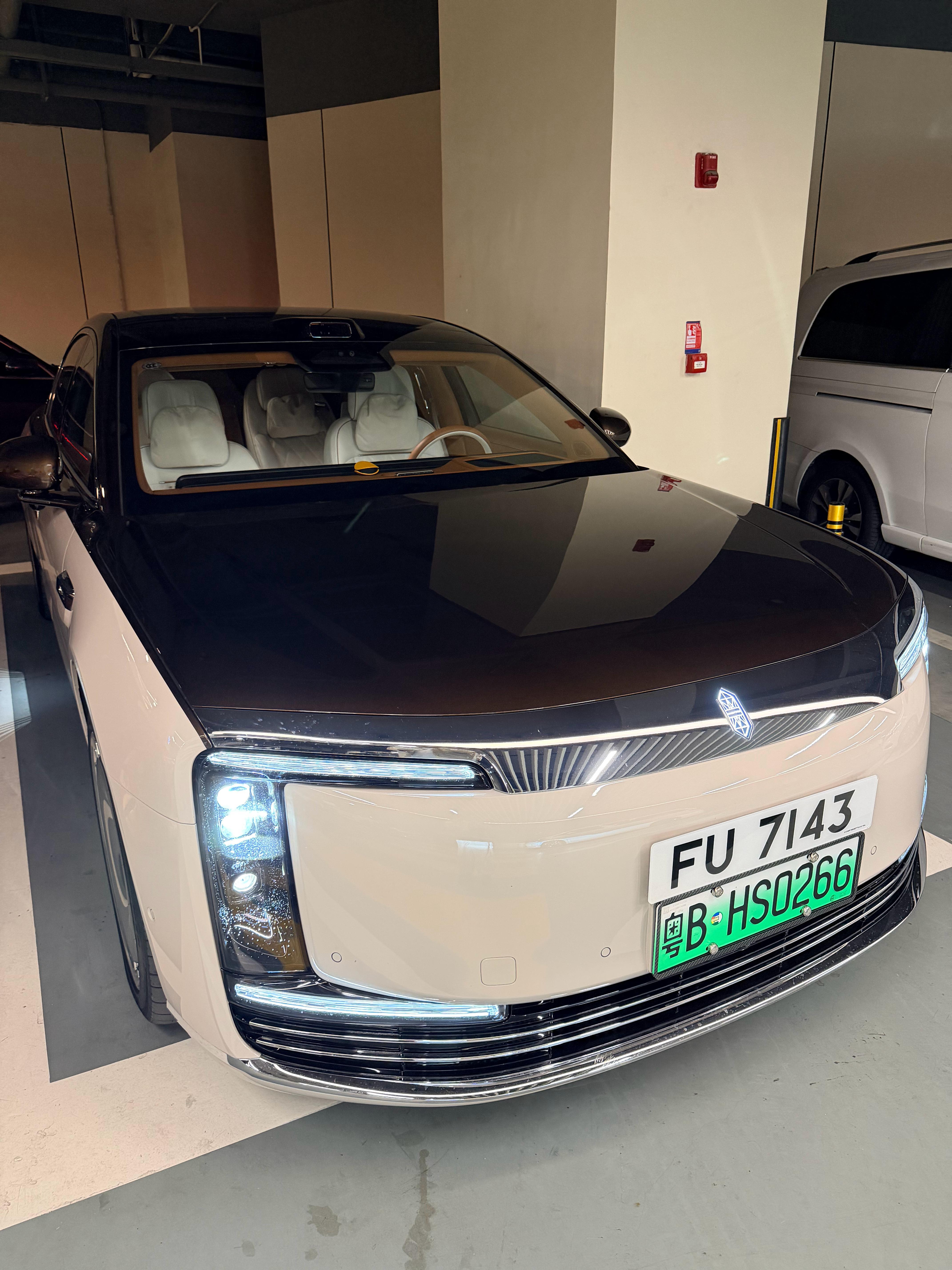 原来开两地牌尊界上班是这种感觉。。。