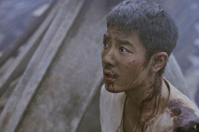 肖战成毅彭昱畅演员热度值前三观众的选择！演员热度榜前三甲由获得。每一份热度都源