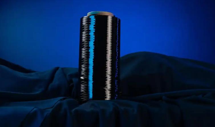 很多人可能没注意，中石化上海石化搞出了T1000级碳纤维，量产了。这个东西，江