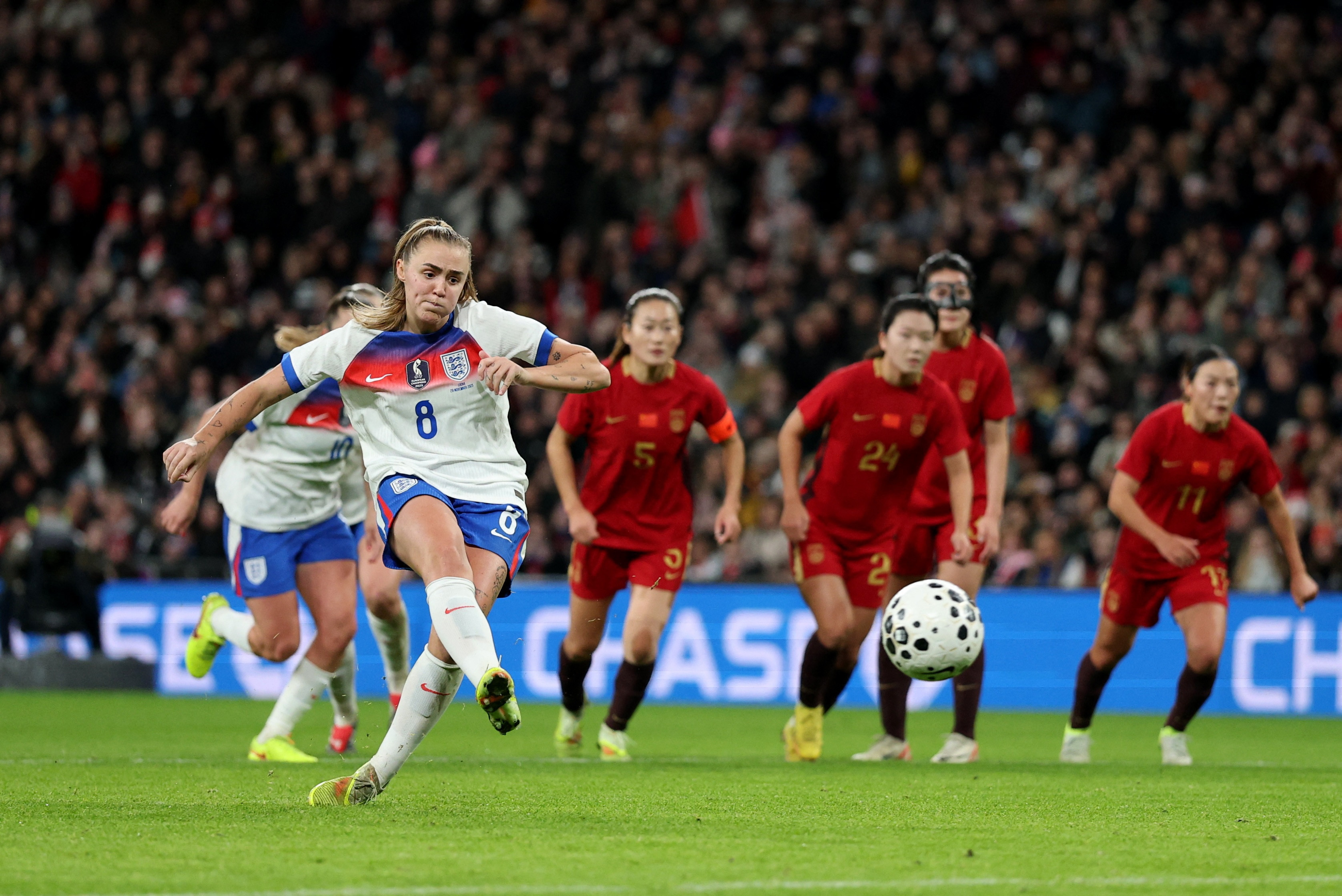 黄健翔: 中国女足与欧美整体差距早已无法回避, 最大差距身体条件