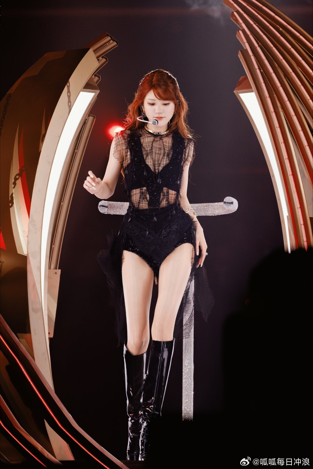 赵露思工作室发的赵露思音乐节官摄图，是不是超美​​​