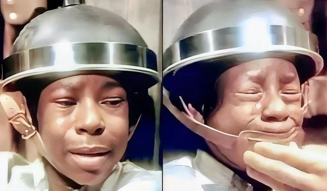 1944年，美国最小的死刑犯乔治，被执行电刑，他被人们捆绑起来，换上衣服，送上了