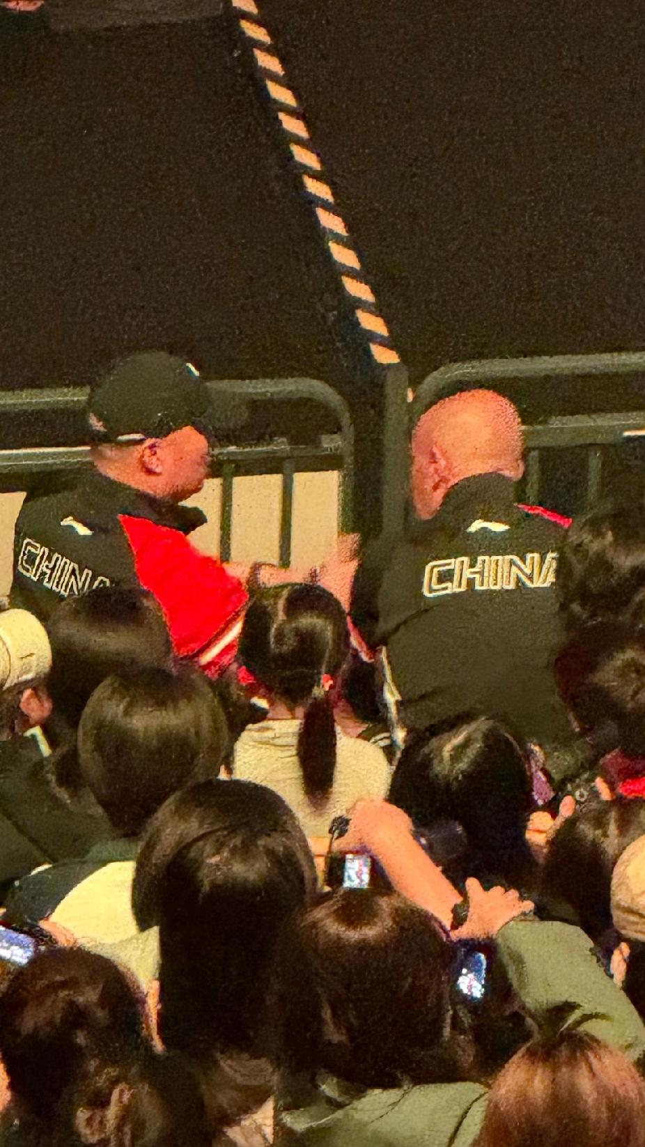 北京大满贯观众席名场面：“两家长”肖战&杨广弟同框观赛，网友：莎莎和楚钦的“家长