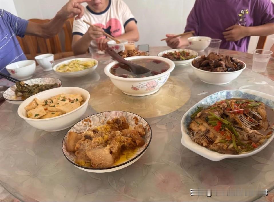 第一次去男朋友家的第一顿饭，后悔了！同事第一次去男友家吃“见面饭”，直接被