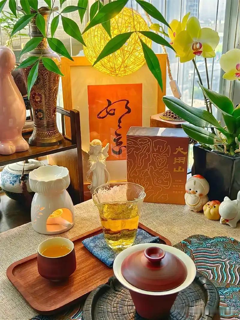 很多人活了一辈子都没搞明白的3个真相，越早看清越少吃亏！第一，工作的本质，是