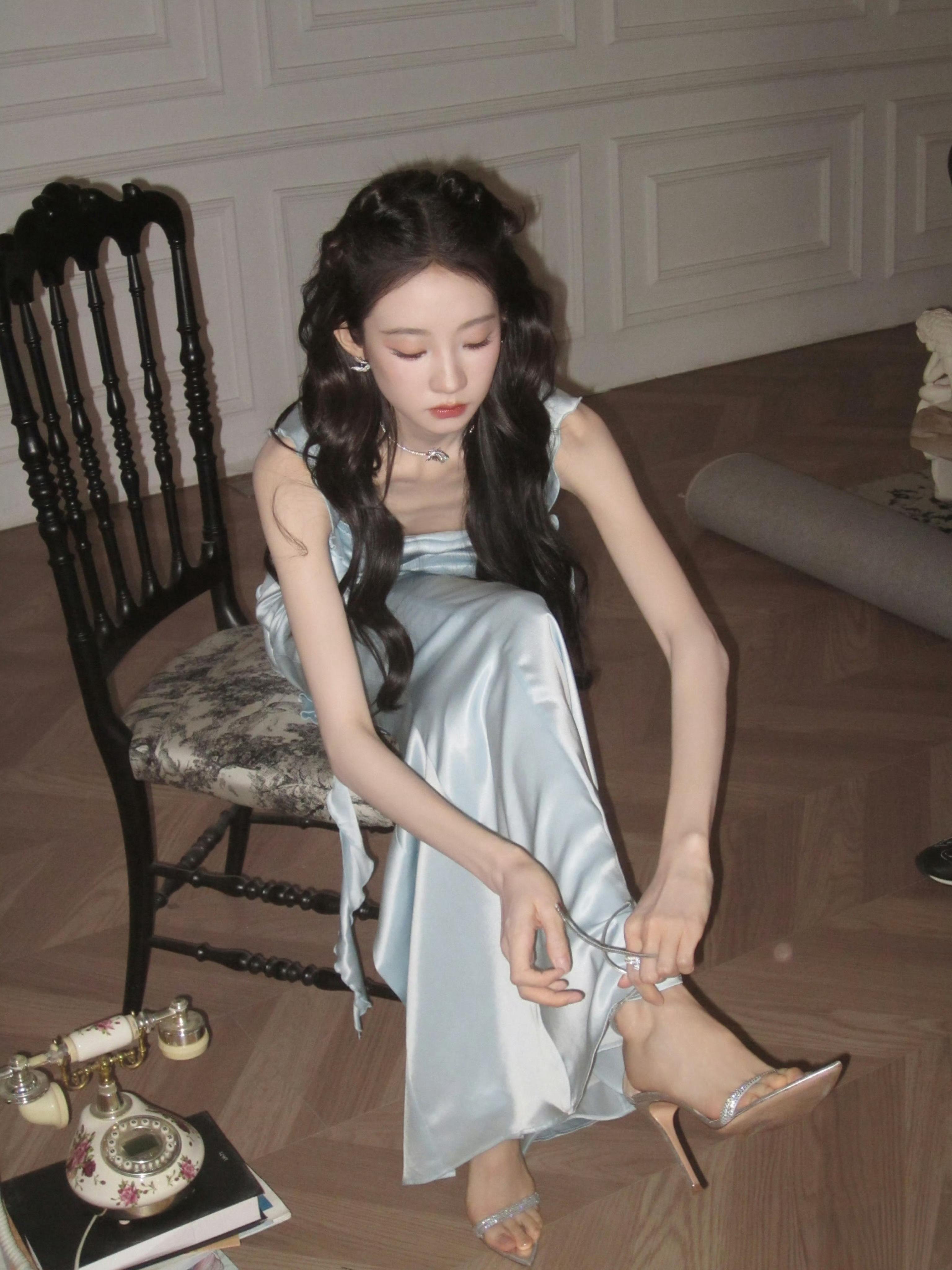 张艺凡美成大头贴张艺凡美的好高级