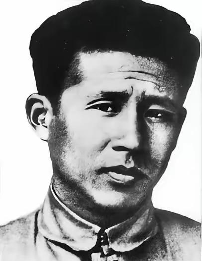 1942年，廖承志被捕入狱，拒绝招供之后，敌人决定将他枪毙，没想到，他一句话竟让