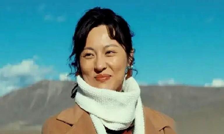 央视那部《生命树》，真把人看顶了。一个叫白菊的姑娘，直接辞掉工作，揣着姐姐去世