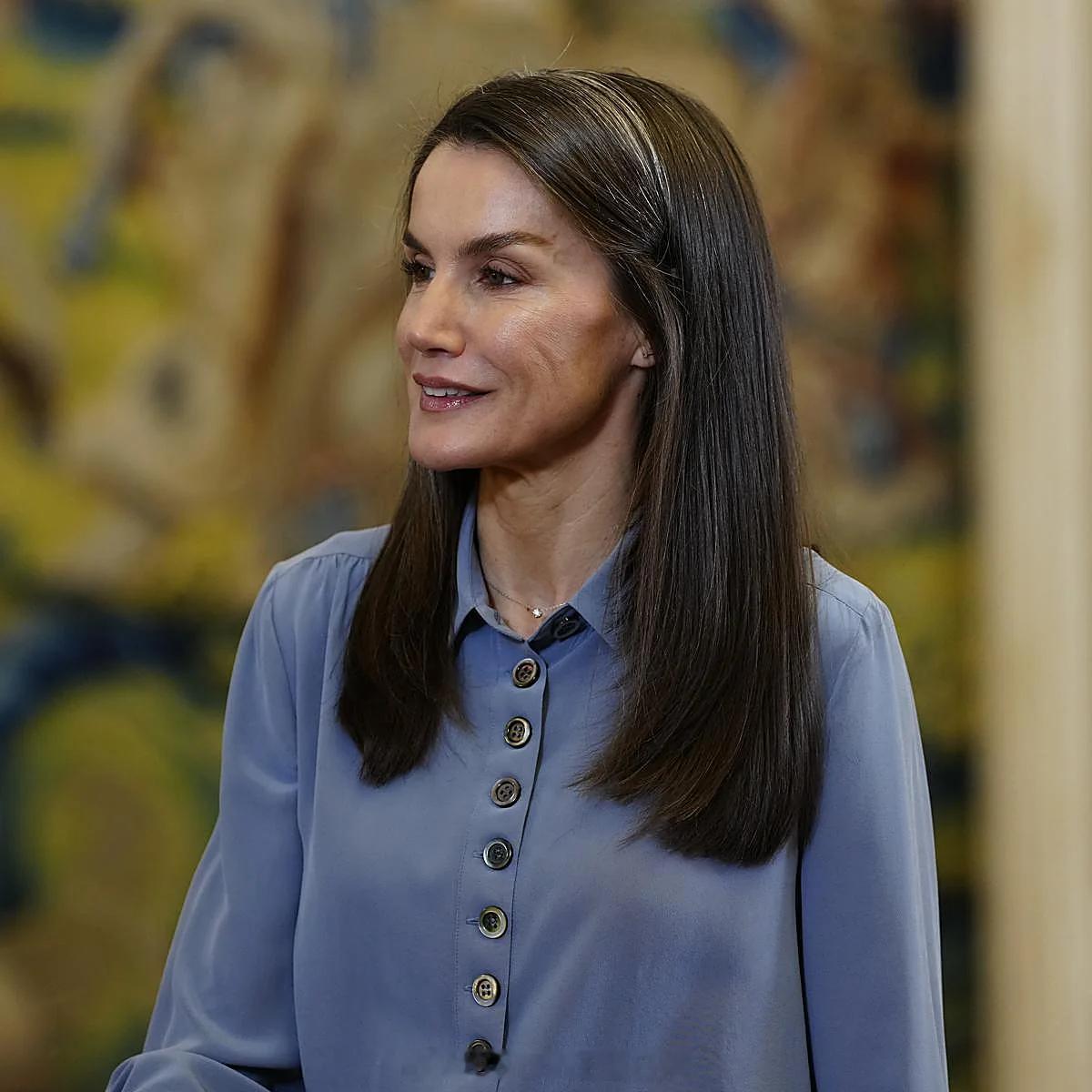 西班牙王室2月12日，莱后在zarzuela王宫主持了三场接待会。分别接待赫罗