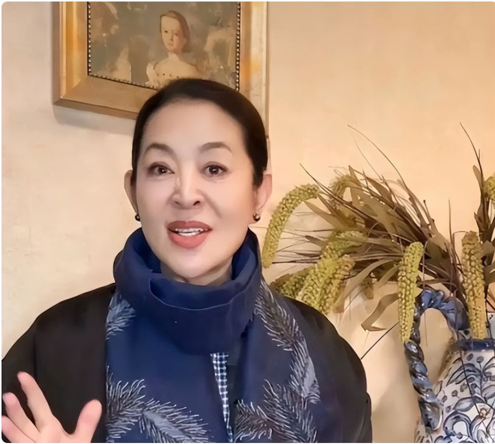 钱再多有啥用？67岁身家过亿的倪萍近况曝光，27岁儿子成“心病”