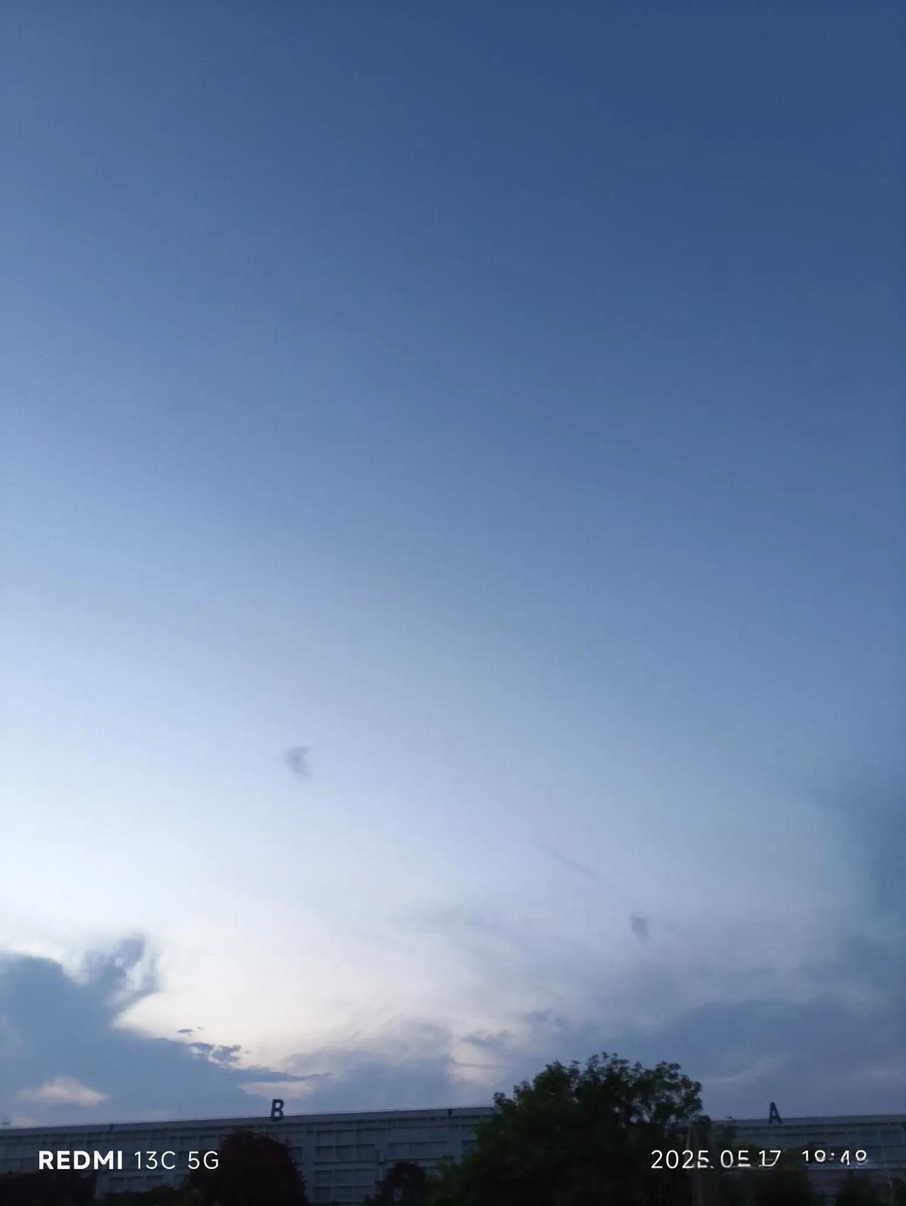 内心经常心情悲痛的三大生肖说起内心经常心情悲痛的三大星座，还真挺有意思。天蝎座