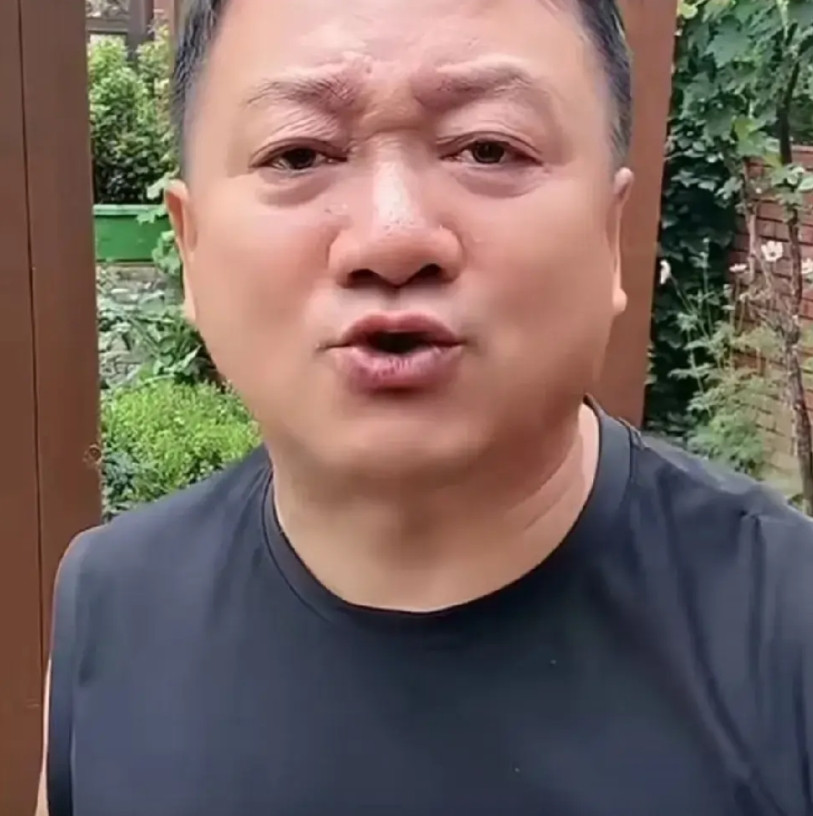 谢广坤回应没什么财产，没有师父赵本山我现在狗屁不是！我马上60了，眼睛一闭一