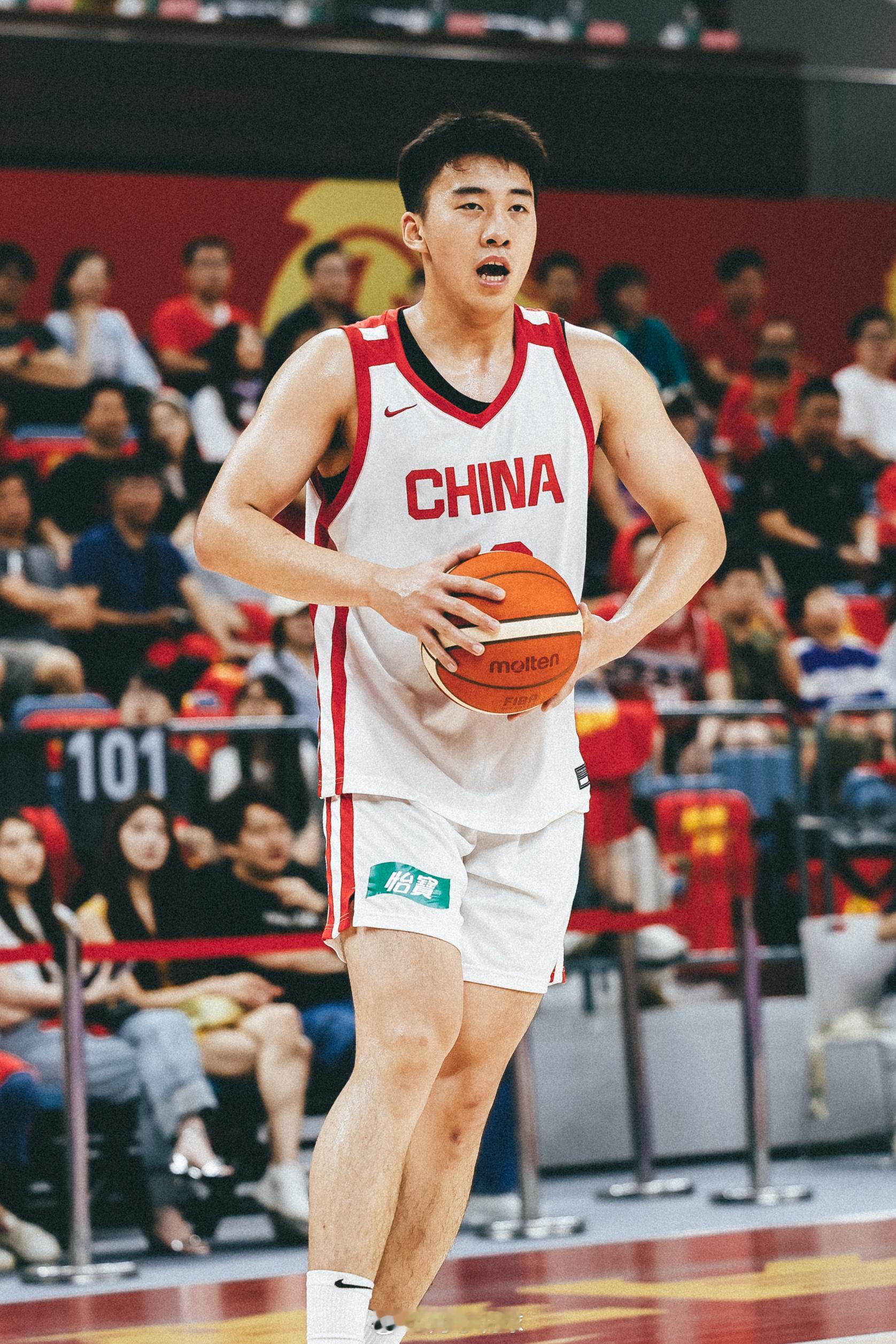 中国男篮热身赛王俊杰&庞峥麟&崔永熙中国男篮中国男篮热身赛阿才说球CBA中国男篮