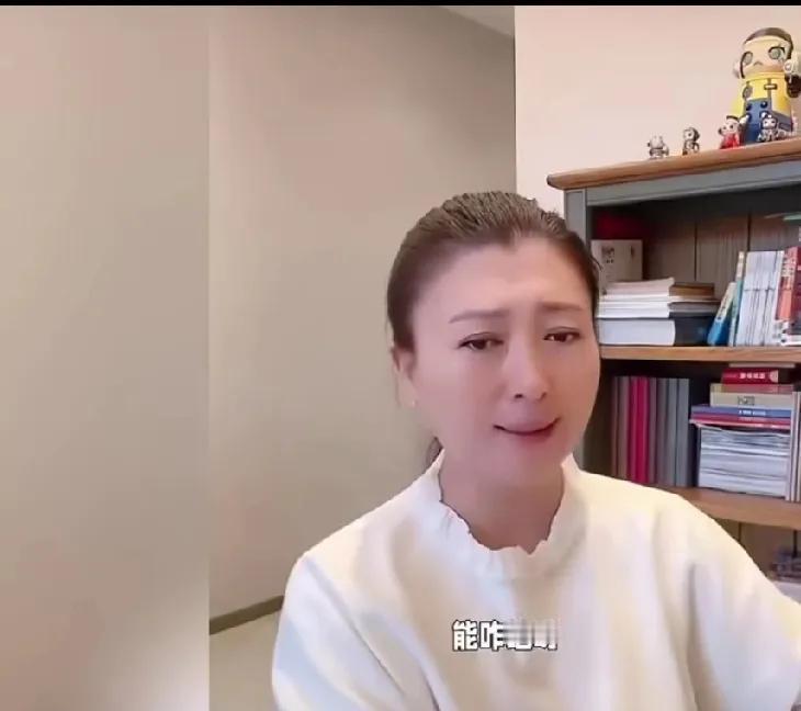 40万一天，还不够孩子上辅导班。闫学晶在直播间算了笔账。儿子拍戏40万，儿媳