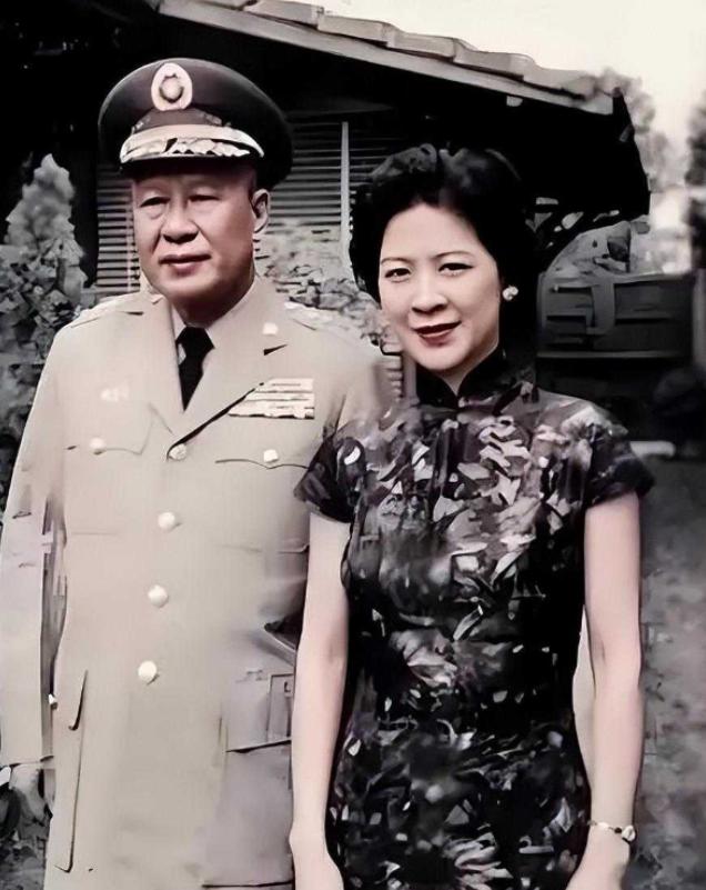 1986年，白崇禧的女儿偷偷潜回大陆，在桂林住了几日后，她找旅馆服务员结账，对方