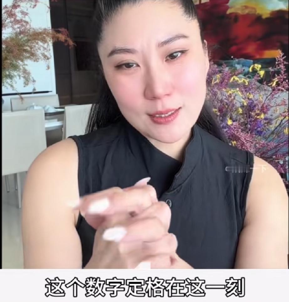 谢贤去世九天，前女友提起他依旧泪崩哭泣她说爱是有天意的，然后就忍不住哭了。